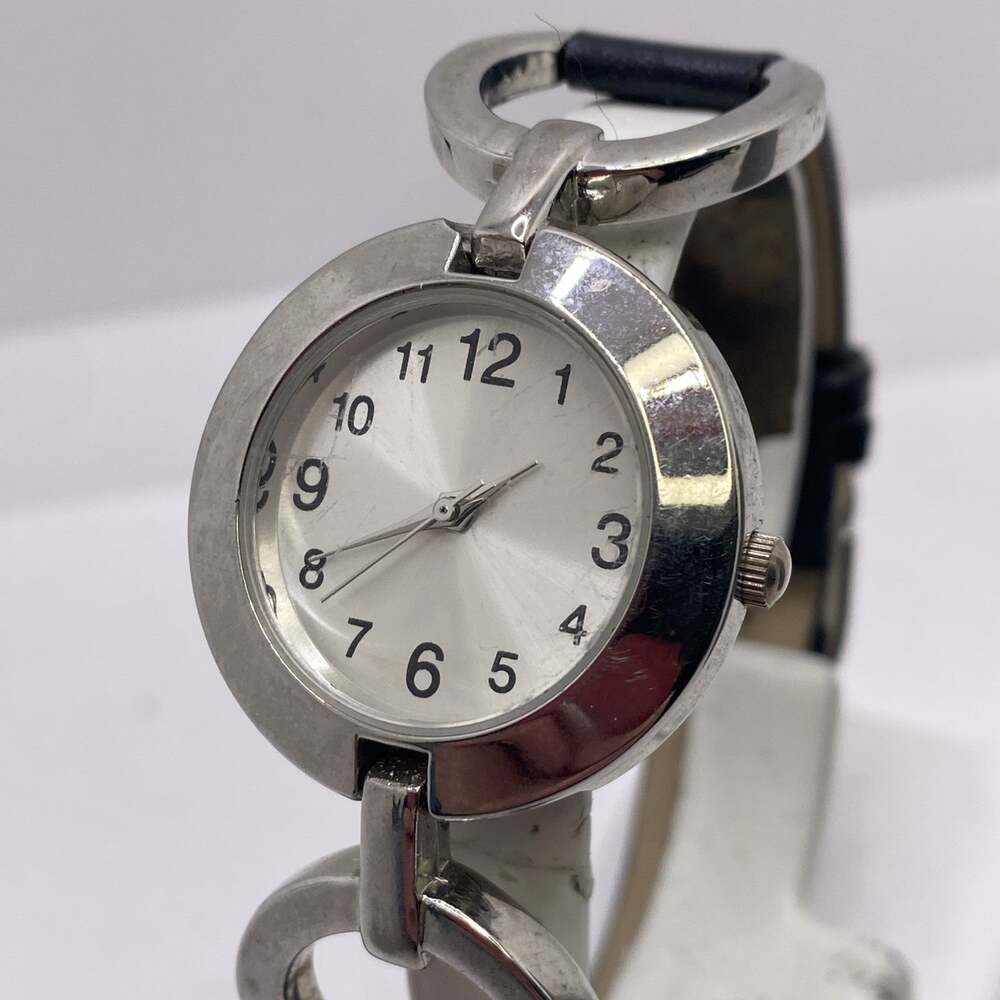 Vintage Womens Silver Tone Quartz Fashion Watch Works New Battery